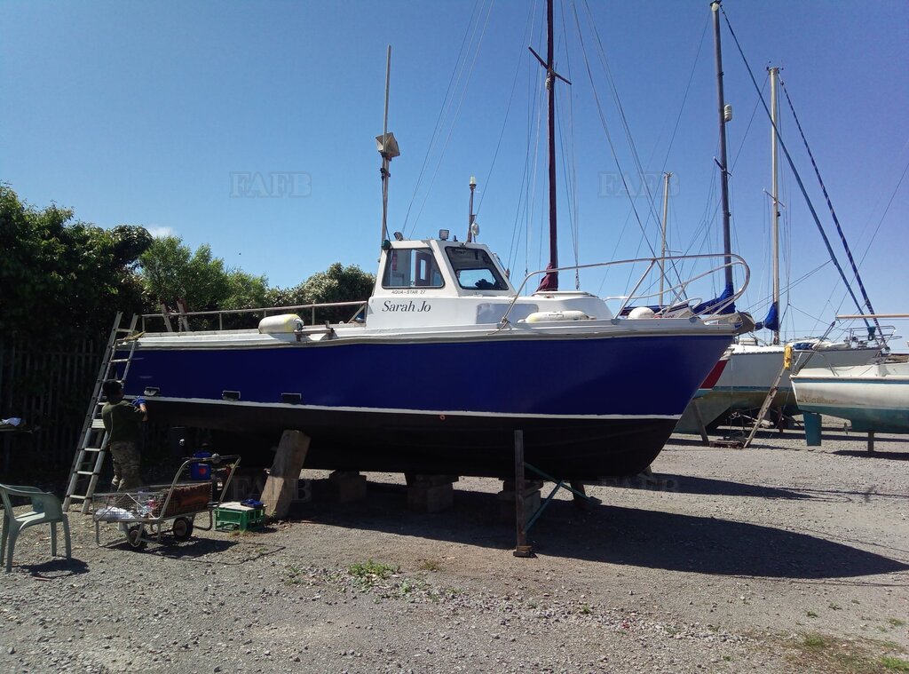 Aquastar 27 professional fisherman